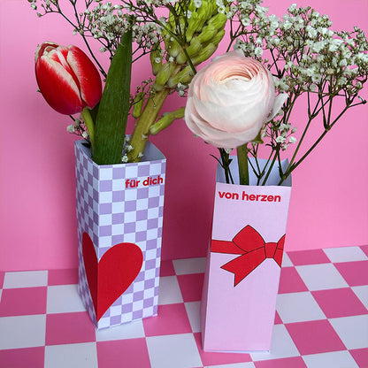 DIY Papier Vasen Set „Für dich – Von Herzen“ mit Herz- und Schleifenmotiv, moderne Druckvorlage zum Ausdrucken und Basteln für Valentinstag oder Muttertag oder Geburtstag