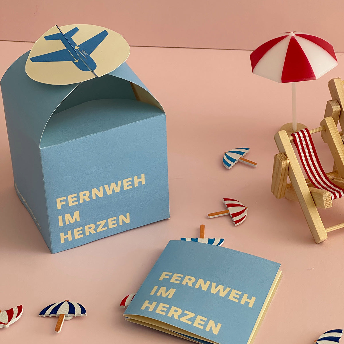 Geöffnete Geschenkbox „Fernweh im Herzen“ – kreative Verpackung zum Befüllen mit Reisegutschein, Geld oder kleinen Überraschungen