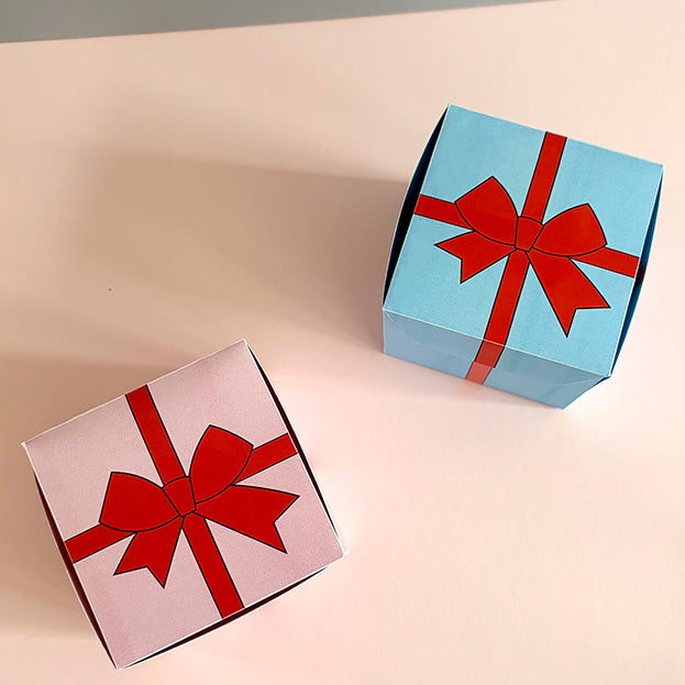 DIY Gutscheinbox mit Schleife in Rosa und Blau – Geschenkbox als PDF Druckvorlage für Wertgutscheine und Geldgeschenke.