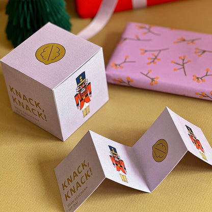 DIY Gutscheinbox Vorlage mit Motiv “Knack Knack” und passender Geschenkkarte – PDF zum Ausdrucken und Basteln